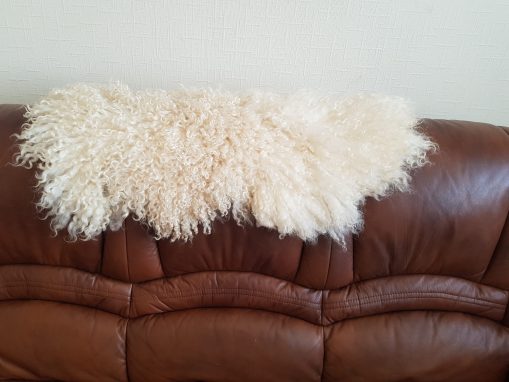soft white wenesleydale seat pad throw