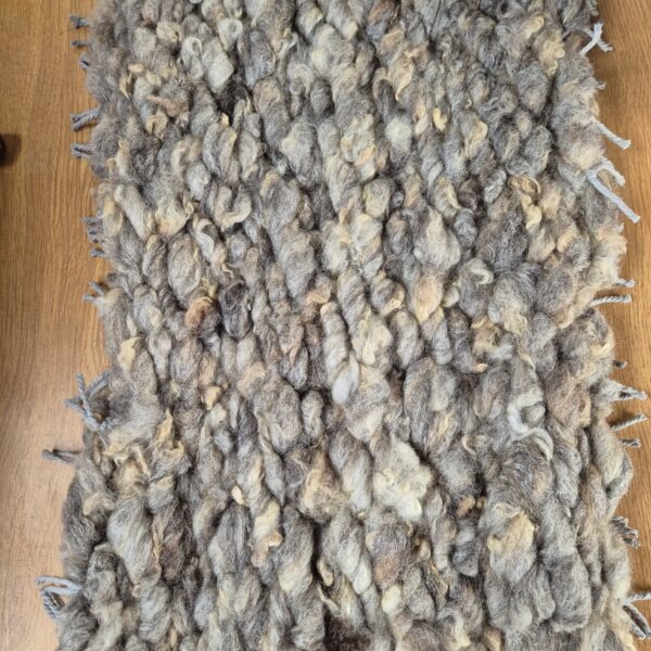 peg loomed seat pad